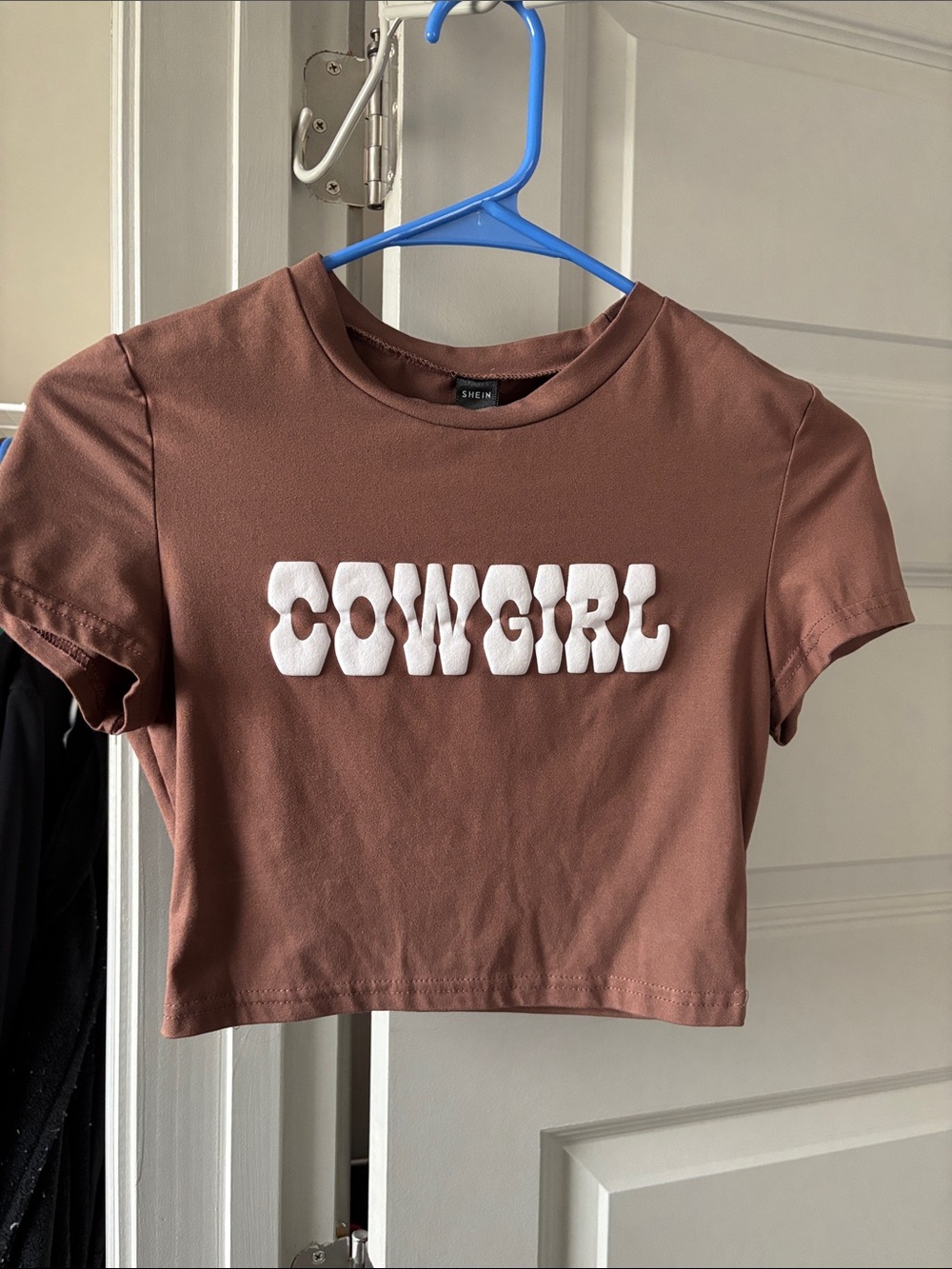 SHEIN Brown Cropped Tee with White Puff 'COWGIRL' Text